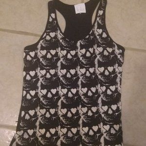 Lola Heart eye skulls tank sz sm